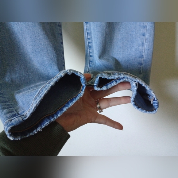 🙂Wonderly Distressed Denim Pull On Super Skinny Jeans Size 12 - Picture 3 of 13